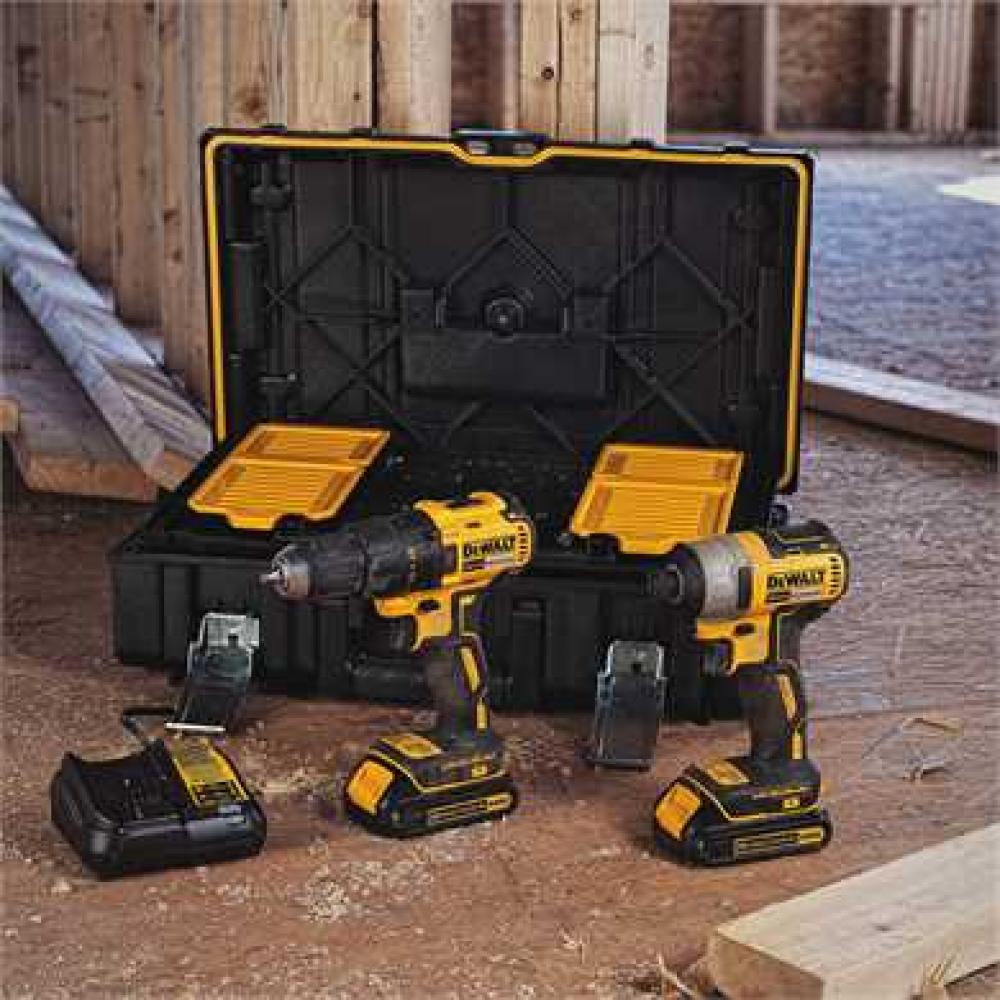 20V MAX* Cordless Drill/Driver & Impact Combo Kit w/Tough System