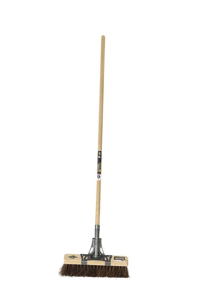 Street/stable broom, 16", palmyra fibers for extera-rough surfaces, lh, Garant Pro