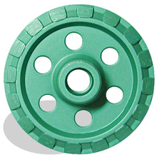 Pearl Abrasive Co. V700M - 7 x 5/8-11 Pearl P4™ Crack-Chaser™ Blade Pearl P4™ Crack-Chaser™ Blade